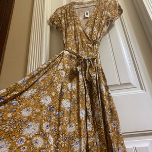 Old Navy Maxi Dress - size Medium, Tall